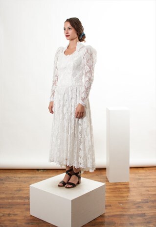 LACE WEDDING DRESS / WHITE EVENING DRESS
