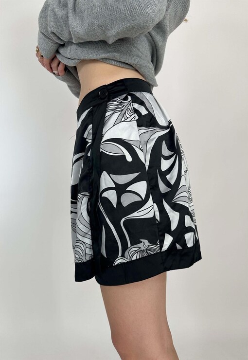 garment image
