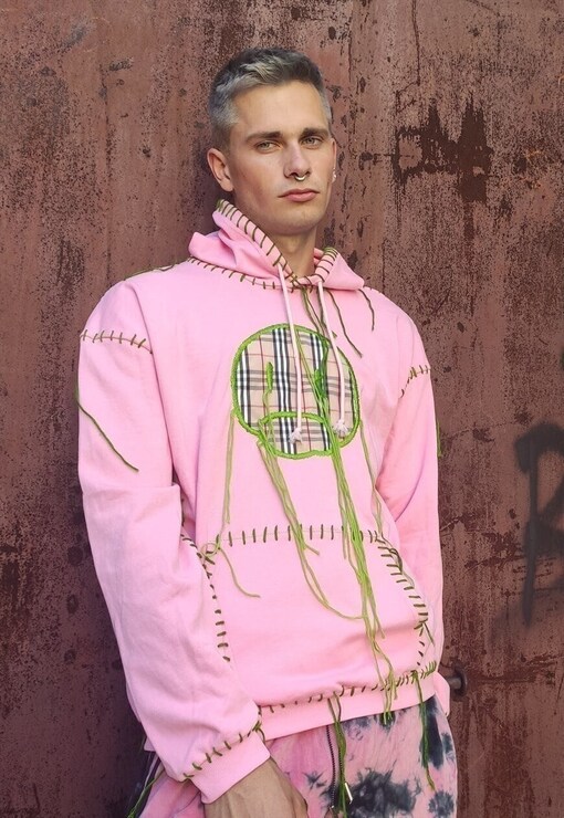 garment image