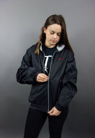 THE NIKE SHELLSUIT