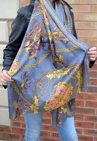 LARGE SCARF IN GREY OR PINK WITH BAROQUE PRINT IN GOLD