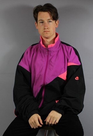VINTAGE NIKE POLYESTER WINDBREAKER JACKET IN PURPLE AND BLAC