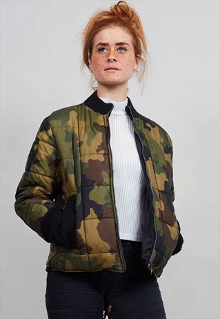 VINTAGE 90'S CAMOUFLAGE PADDED BOMBER JACKET