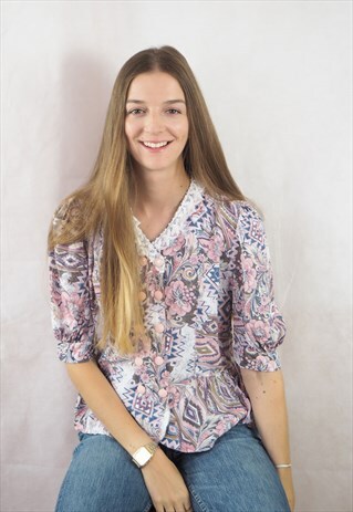 VINTAGE PASTEL AND LACE 80'S BLOUSE