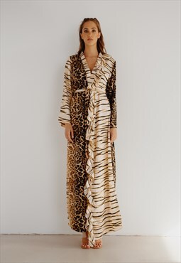 Leopard robe