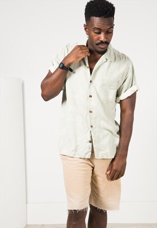 ON SALE VINTAGE 80S HAWAIIAN SHIRT / S1630