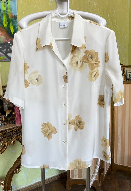 garment image