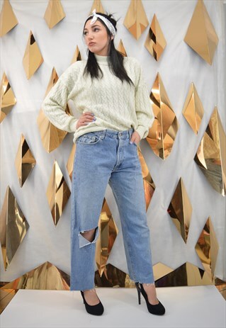 VINTAGE WHITE RETRO SWEATSHIRT
