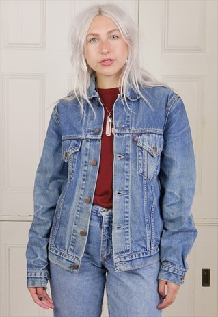 VINTAGE LEVI'S WOMENS JACKET