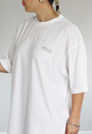 VINTAGE 1990S FILA OVERSIZED WHITE T SHIRT