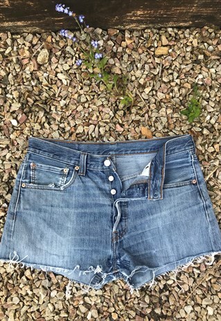 90'S DISTRESSED 501 FRAYED HEM SHORTS