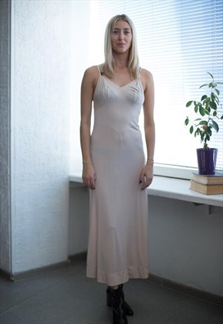 VINTAGE 80'S MAXI BEIGE SLIP