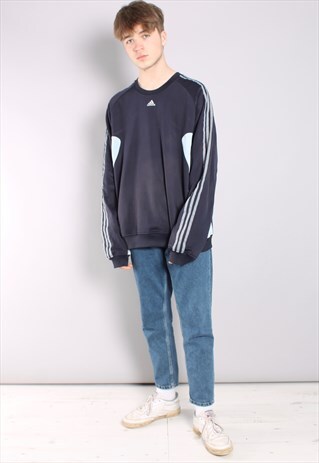 VINTAGE ADIDAS SWEATSHIRT