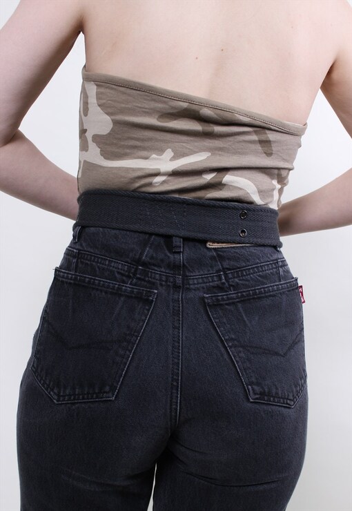 garment image