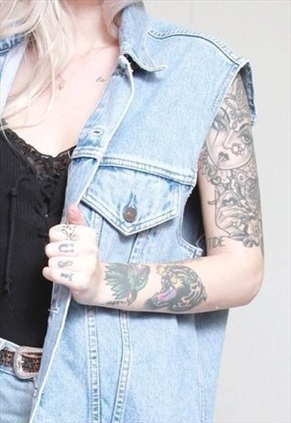 VINTAGE 1990'S LEVIS BUTTON FRONT LIGHT WASH DENIM VEST