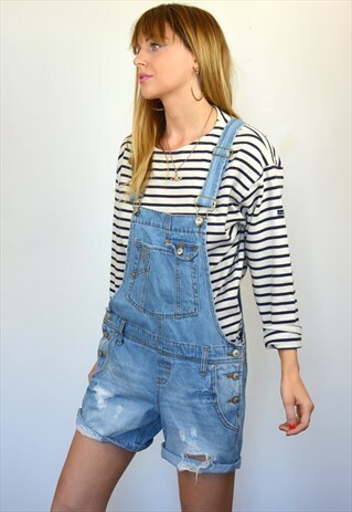 VINTAGE 90S DENIM BLUE FRAYED HEM SHORT DUNGAREES