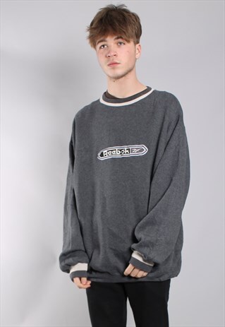 VINTAGE REEBOK SWEATSHIRT