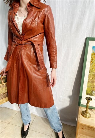 VINTAGE 70S PARISIAN CHIC MOD BOHO LEATHER COAT BROWN