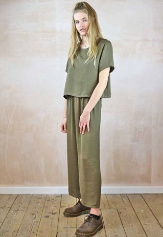 TROUSERS AND TOP CO-ORDINATES IN SILKY GREEN