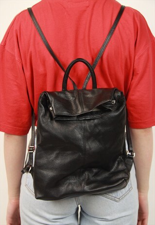 VINTAGE 90S LEATHER BACKPACK