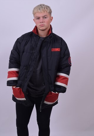 VINTAGE 90'S BULLS PUFFA DOWN FILLED JACKET SIZE MEDIUM