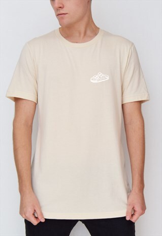BEIGE SANDAL (WHITE) T-SHIRT