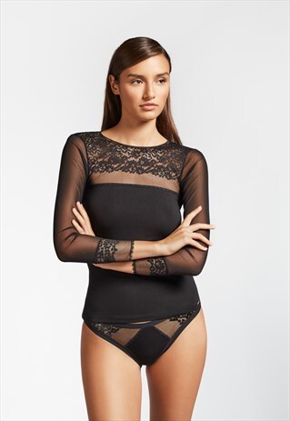 T-SHIRT WITH TULLE SLEEVES WITH LACE KNICKERS