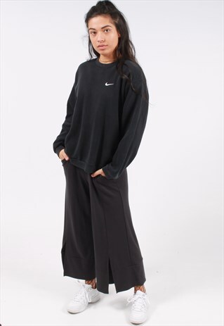 VINTAGE NIKE SWEATSHIRT
