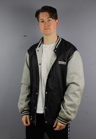 VINTAGE ADIDAS REVERSIBLE BOMBER JACKET IN BLACK/GREY WITH E