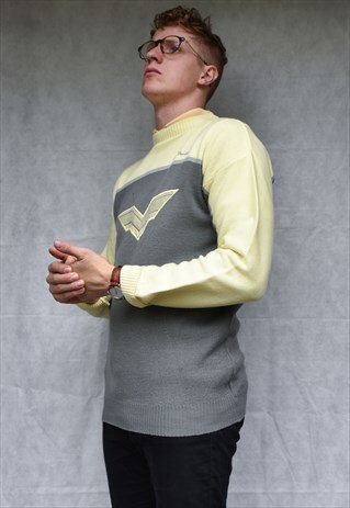 VINTAGE WOOL JUMPER SIZE M