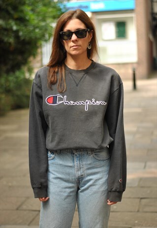 VINTAGE CHAMPION LOGO CREW NECK SWEATER