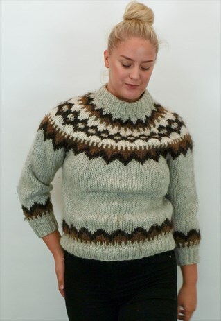 VINTAGE ICELANDIC CHRISTMAS JUMPER
