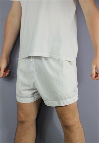 VINTAGE ADIDAS SHORTS IN WHITE WITH POCKETS, EMBROIDERED LOG