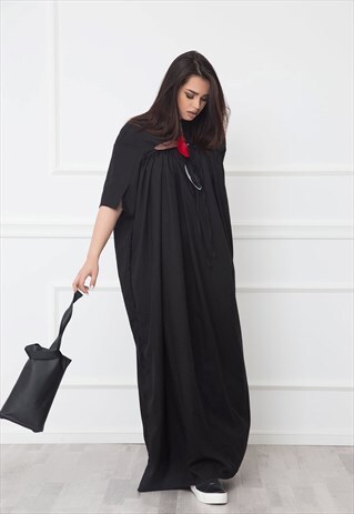 BLACK MAXI DRESS WITH LOOSE FIT