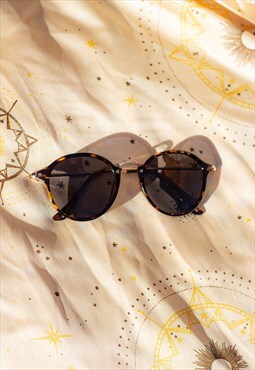 Tortoise Shell Acetate Frame Engraved Bar Sunglasses