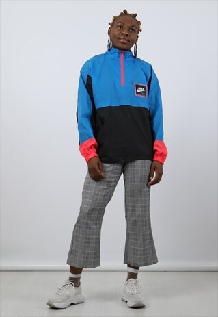 VINTAGE NIKE XL BLUE AND BLACK WINDBREAKER PULLOVER JACKET