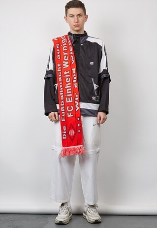 VINTAGE RED FC EINHEIT WERNIGERODE FOOTBALL SCARF