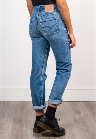 VINTAGE 90'S BLUE DENIM LEVI'S 501 MOM JEANS