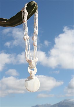Deadstock white boho necklace with shells and seed beads.