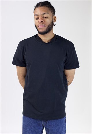 VINTAGE 90'S HUGO BOSS BLACK T-SHIRT