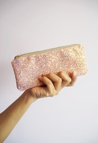 GLITTER SUNGLASSES CASE IN BUBBLEGUM PINK