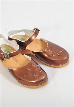 Vintage 90s real leather clogs in gold