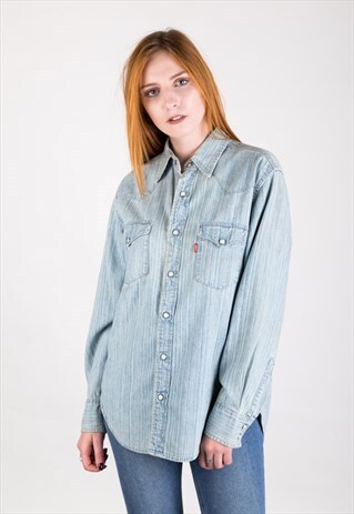 VINTAGE 90S LEVI'S DENIM SHIRT