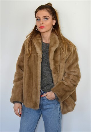 VINTAGE 1960S LIGHT BEIGE BROWN FAUX FUR COAT