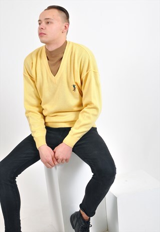 VINTAGE 90'S V NECK JUMPER IN YELLOW