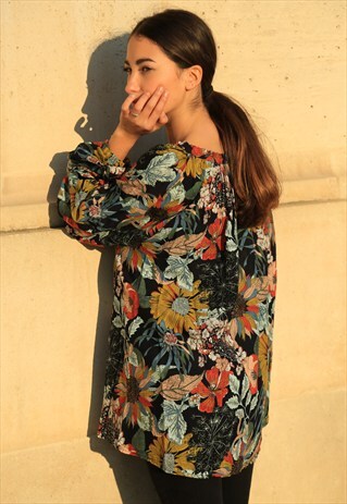 VINTAGE-INSPIRED BLOSSOM TOP