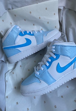 NIKE CUSTOM SKY LIGHT BLUE JORDAN 1 MID 