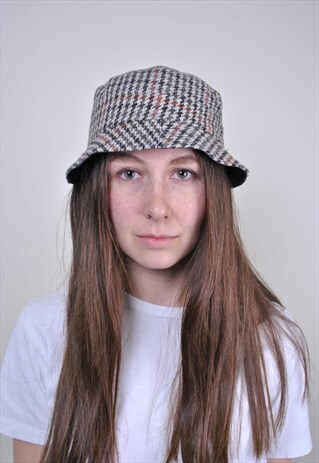 PLAID BUCKET HAT