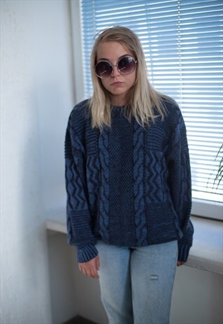 VINTAGE 80'S BLUE PATTERNED KNITTED JUMPER
