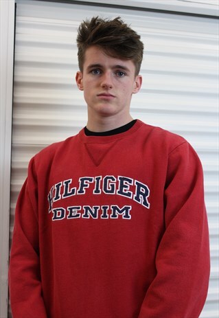 SPELLOUT RED CLASSIC SWEATSHIRT